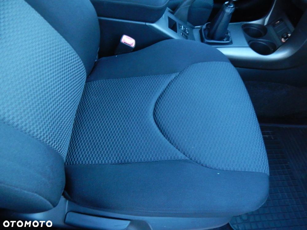 Toyota RAV4 - 19