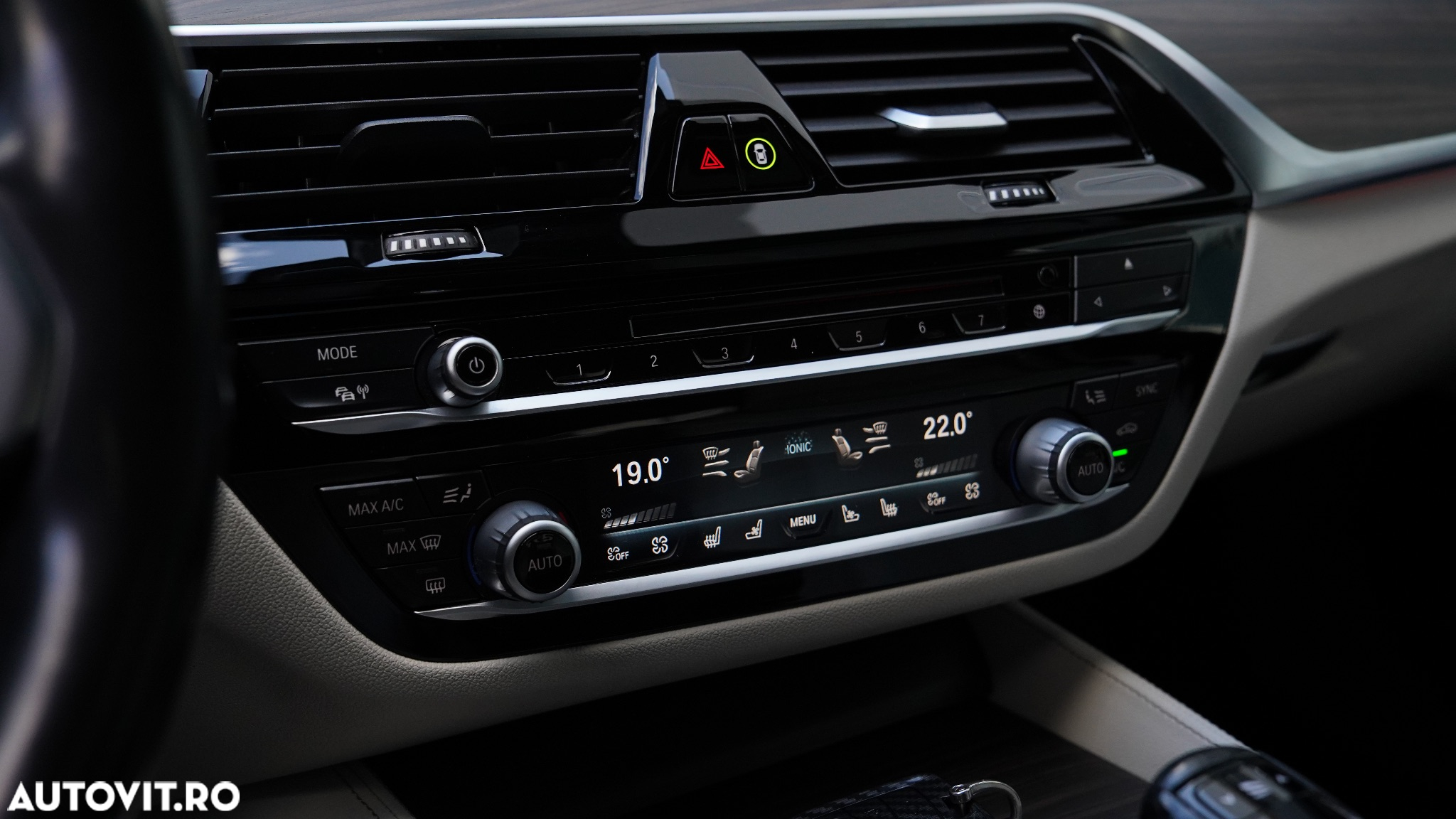 BMW Seria 5 520i AT - 4