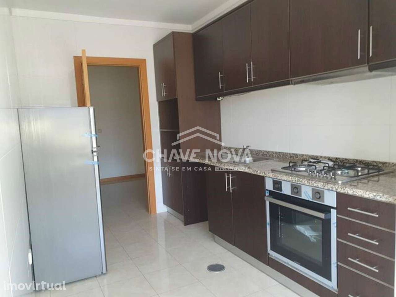 Apartamento T3 c/ Lugar de Garagem em Canelas (Edifício Prestige) - Grande imagem: 3/16