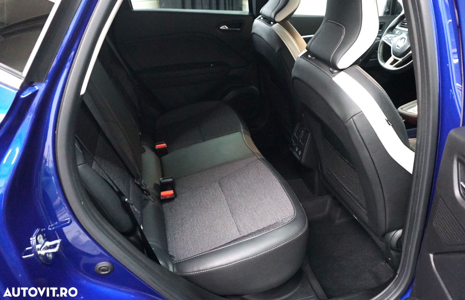 Renault Captur E-Tech Plug-In-Hybrid Intens - 7