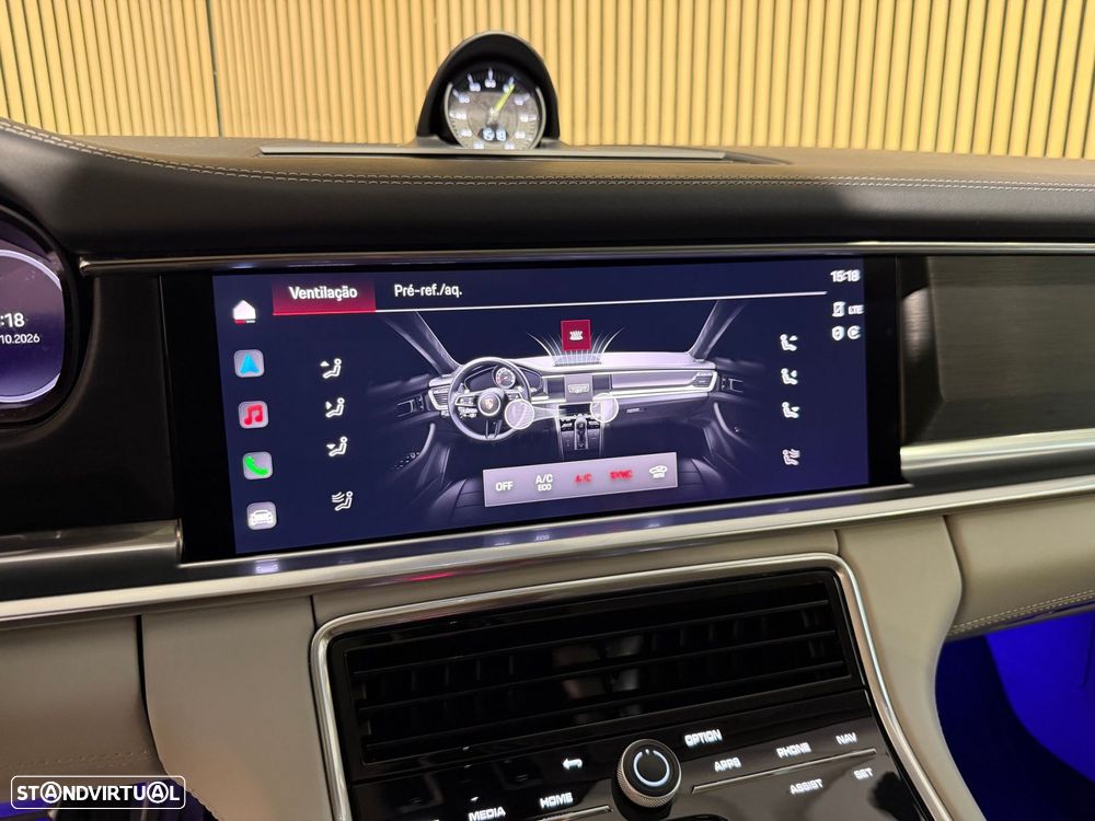 Porsche Panamera 4 E-Hybrid Platinum Edition com PDLS - 23