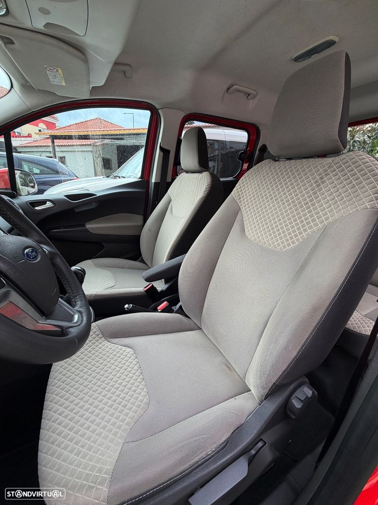 Ford Tourneo Courier 1.0 EcoBoost Titanium - 9