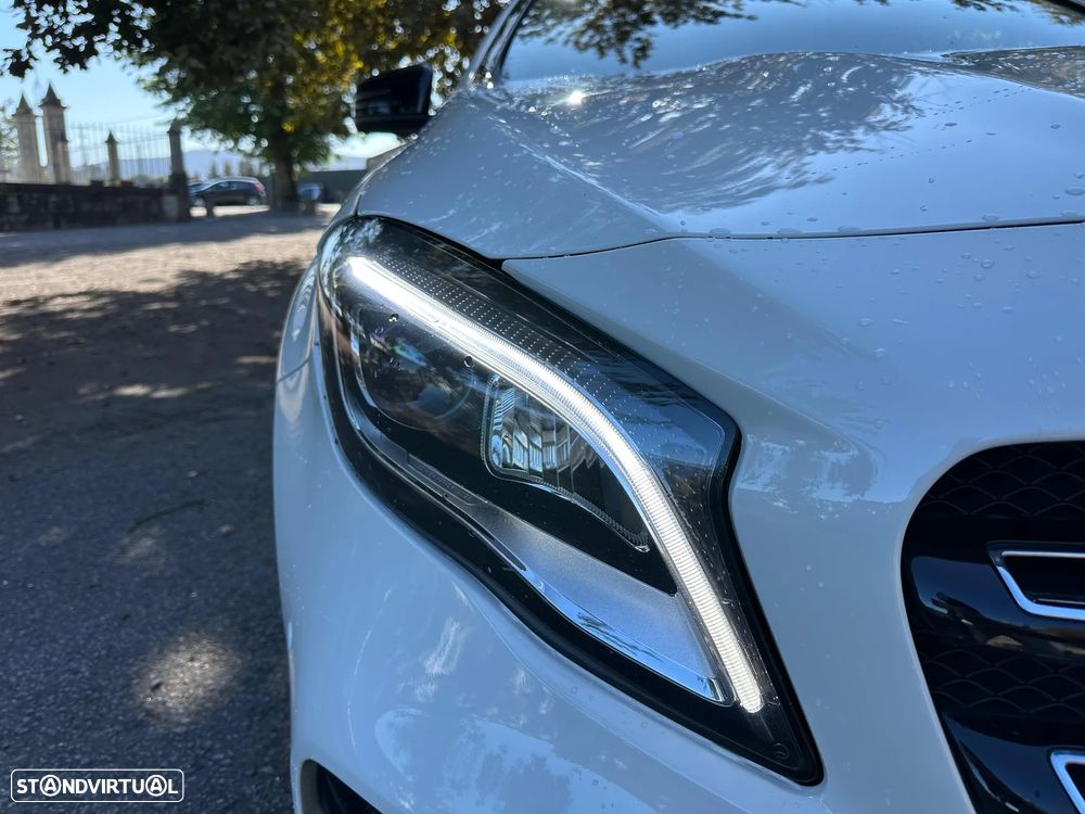 Mercedes-Benz GLA 180 - 30