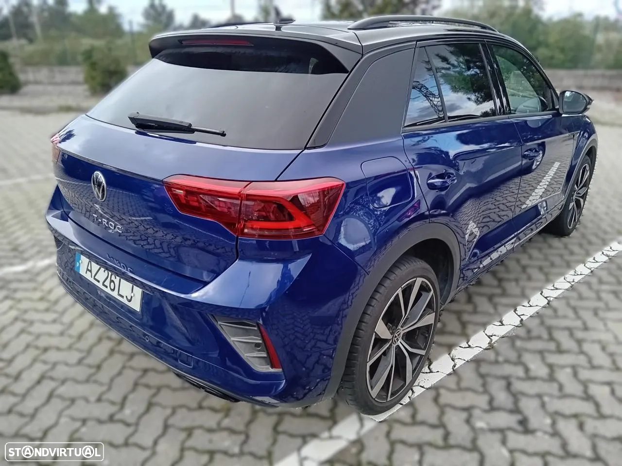 VW T-Roc 2.0 TDI R-Line DSG - 2