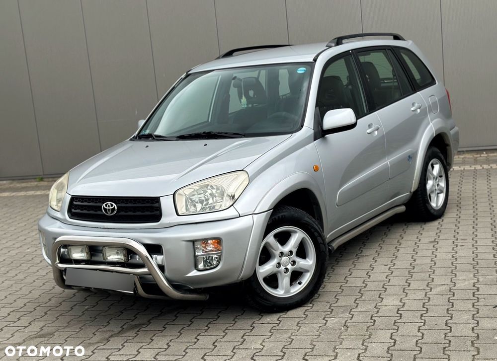Toyota RAV4 - 1