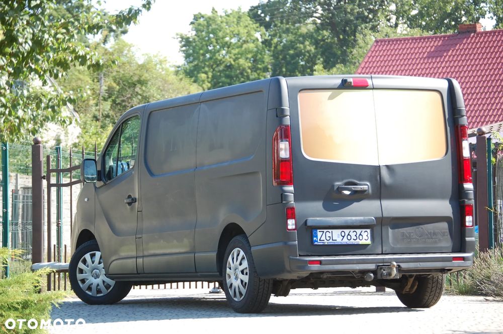 Renault Trafic Vivaro NV300 - 2