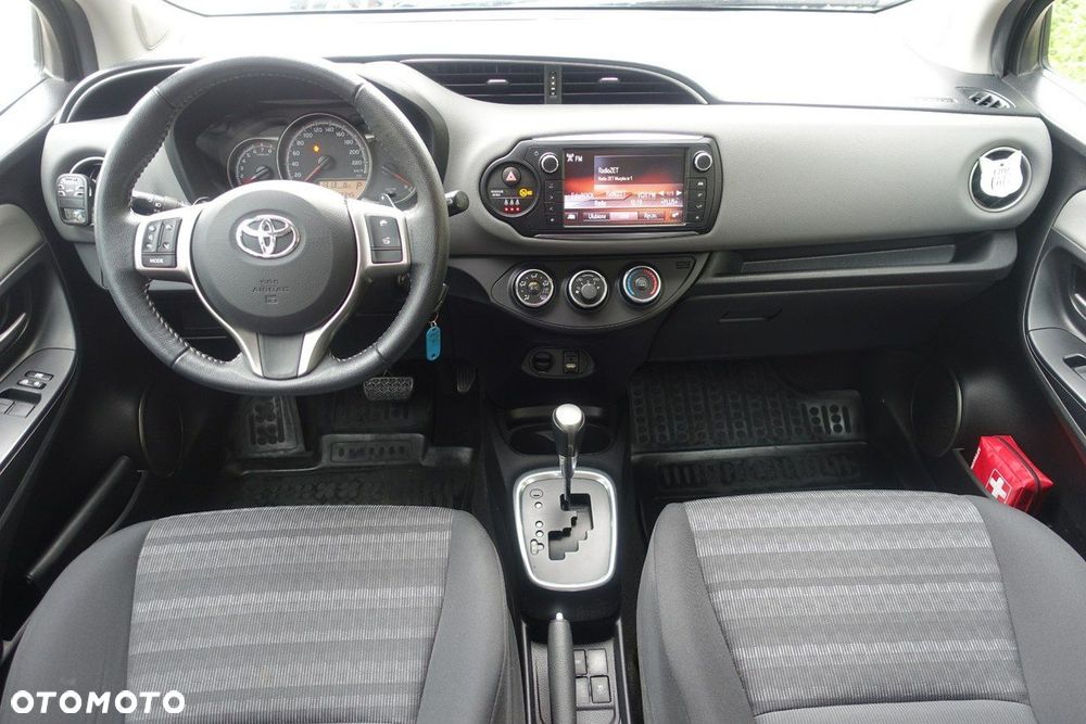 Toyota Yaris - 16