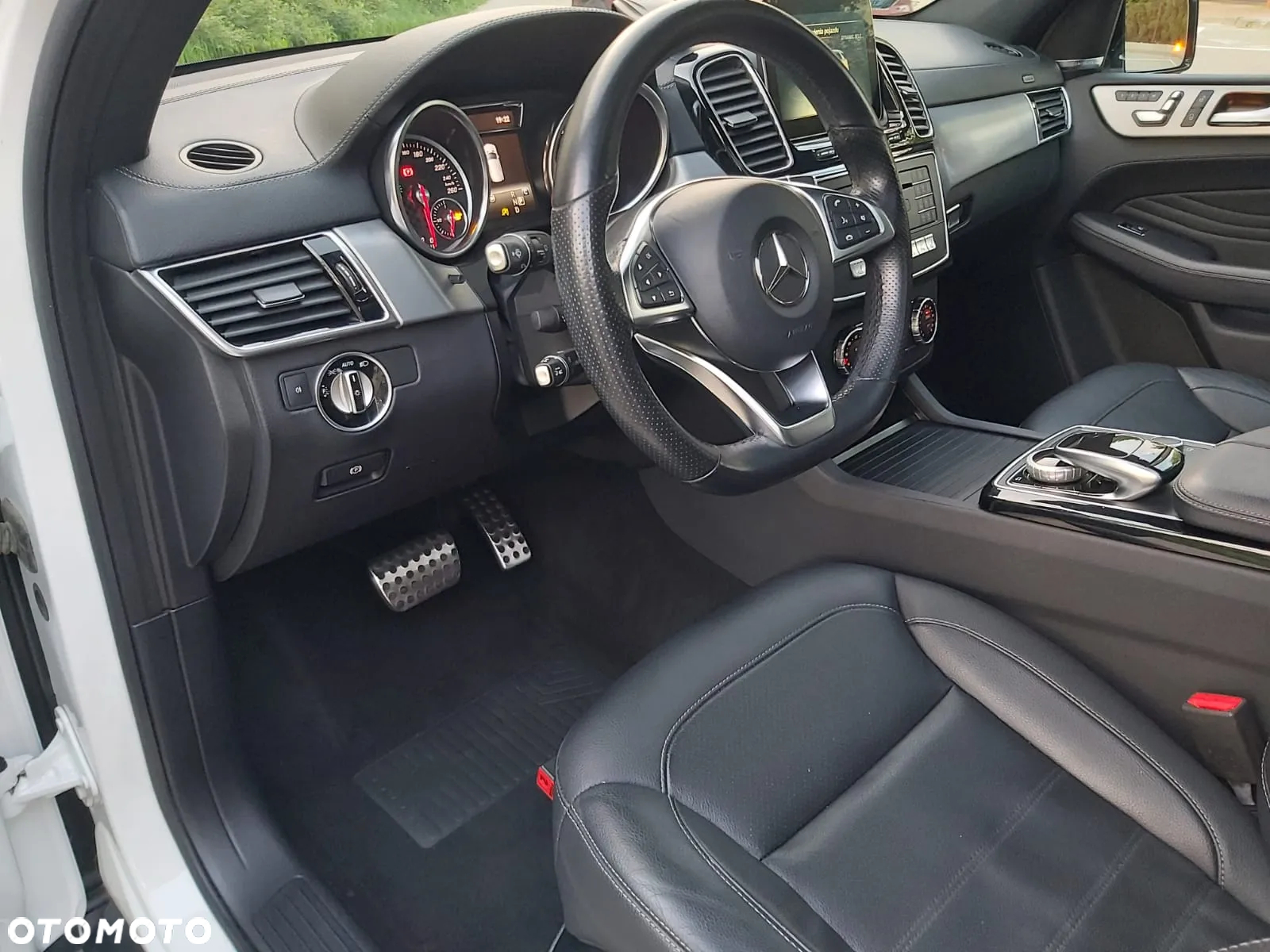 Mercedes-Benz GLE AMG 43 4-Matic - 13