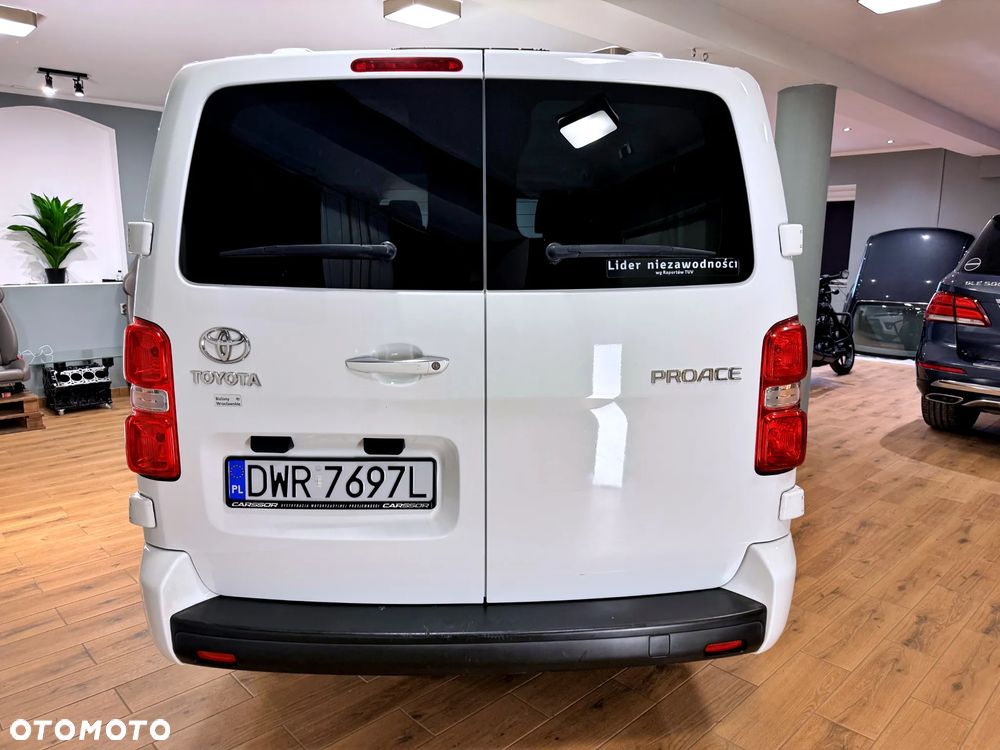 Toyota Proace Verso 2.0 D4-D Medium VIP - 25