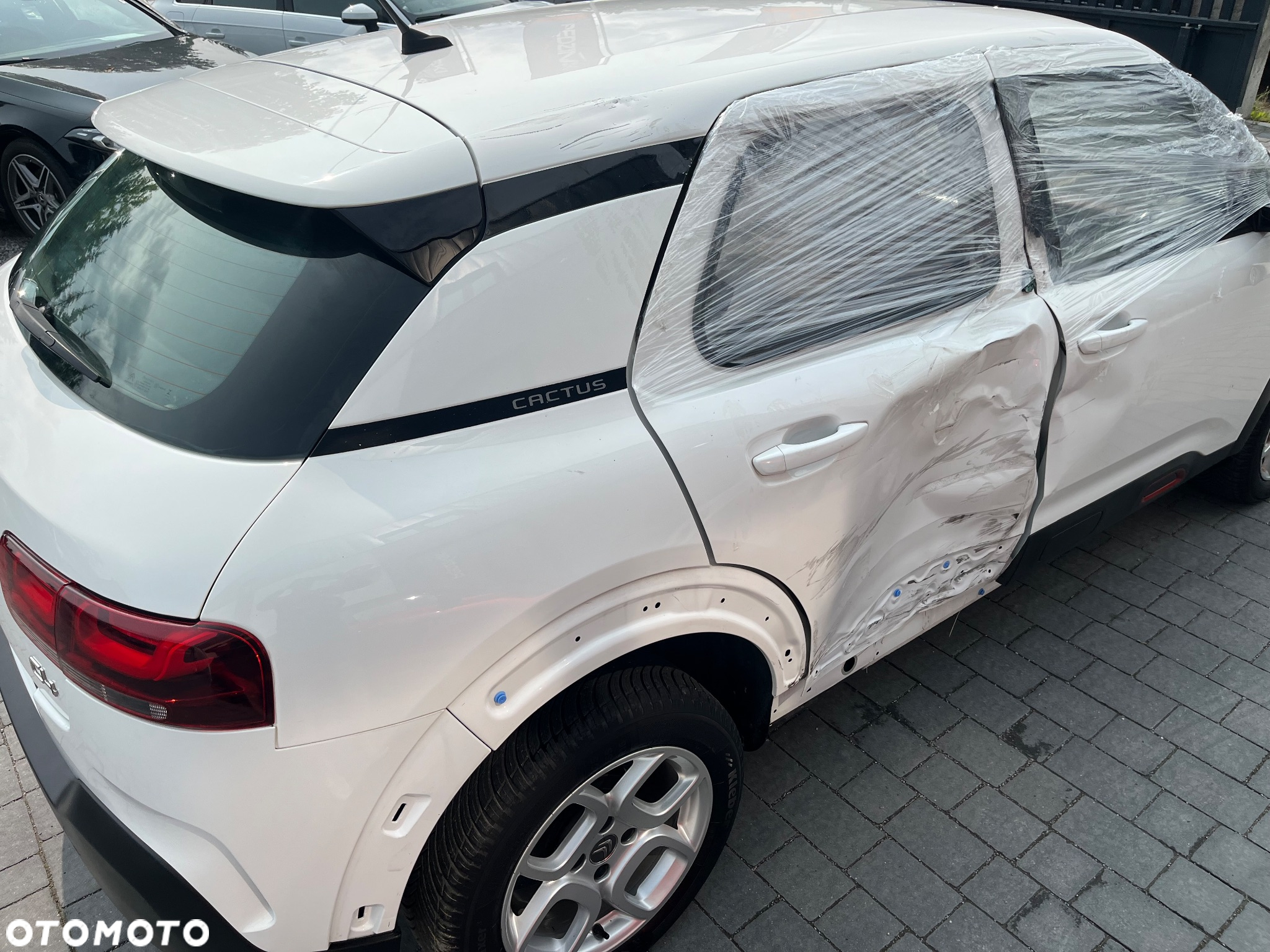 Citroën C4 Cactus - 12