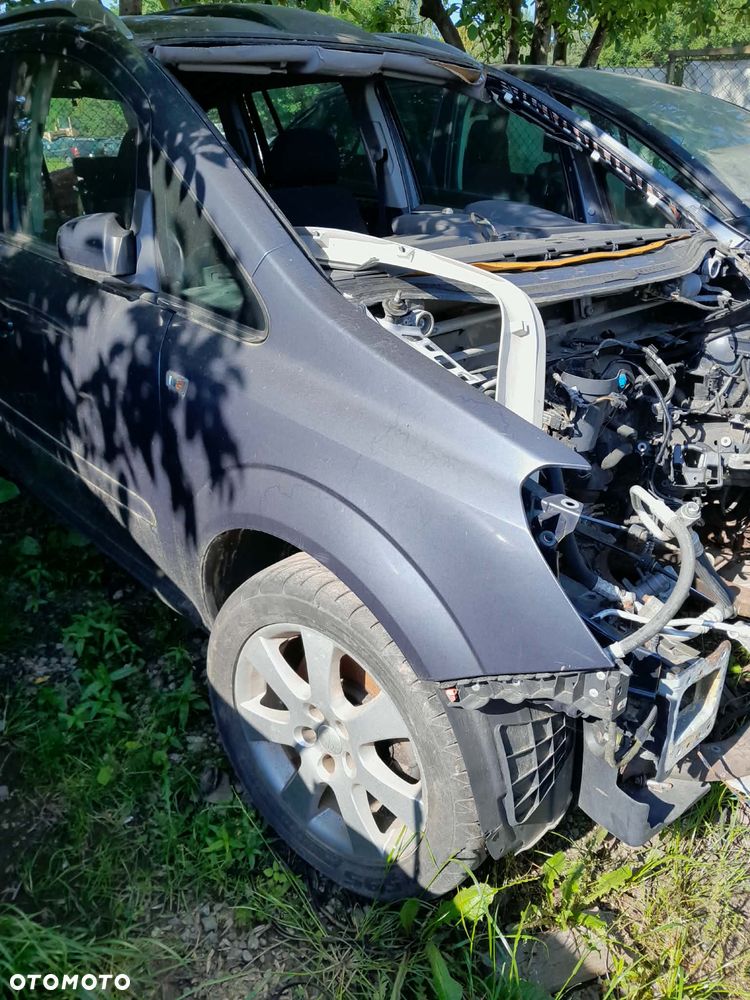 Części OPEL ZAFIRA B 1.9 DIESEL 2005r. BŁOTNIKI przód prawy lewy Z168 - 1