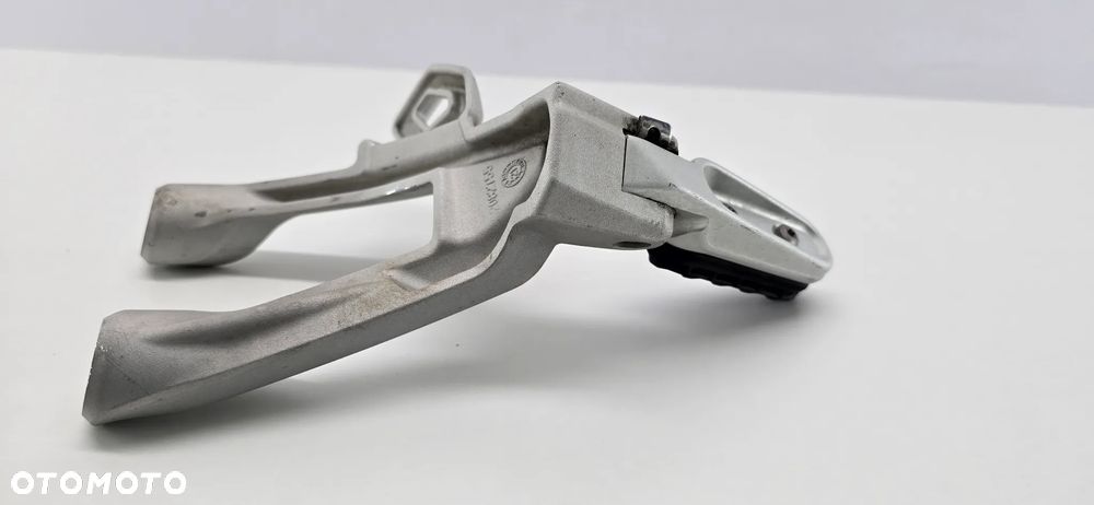 Podnozek Prawy Tyl Set Pasazera  Triumph Tiger 1200 Rally 22- - 11