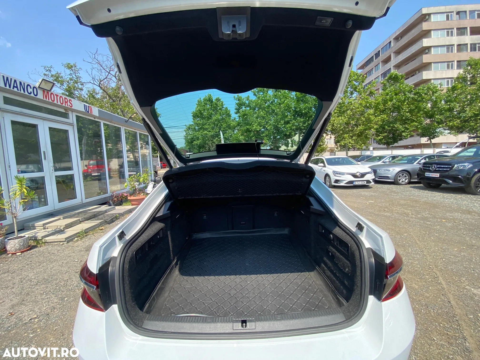 Skoda Superb Combi 1.4 TSI iV DSG L&K - 6