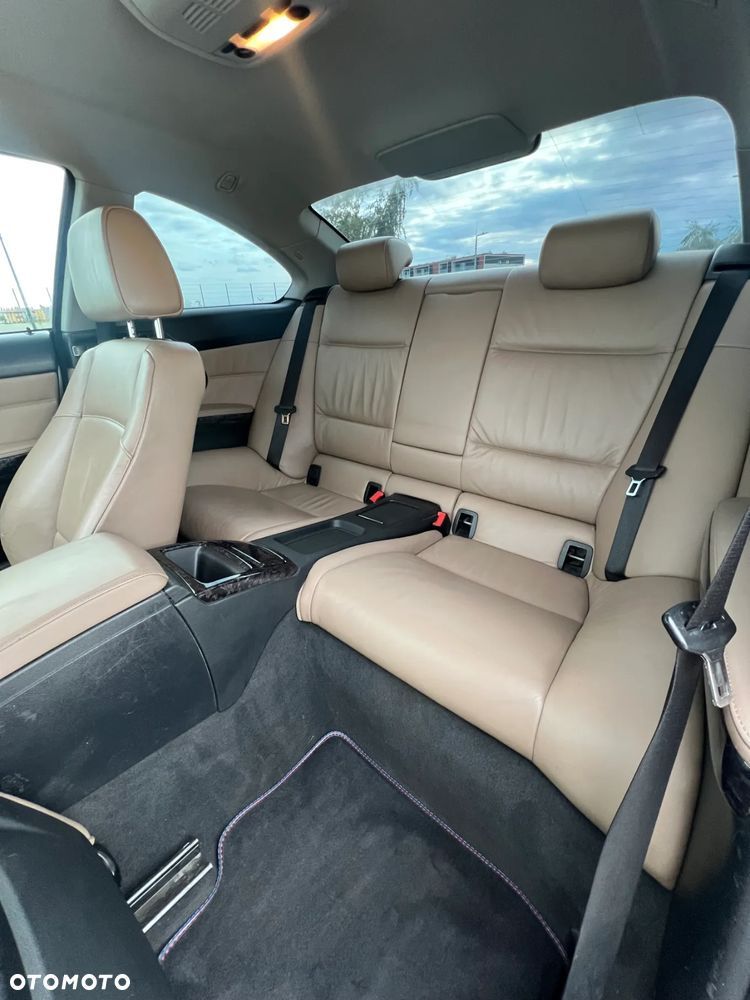 BMW Seria 3 320i - 10