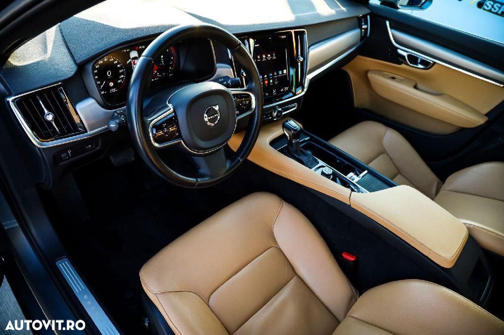 Volvo S90 D5 AWD Geartronic Momentum Pro - 10