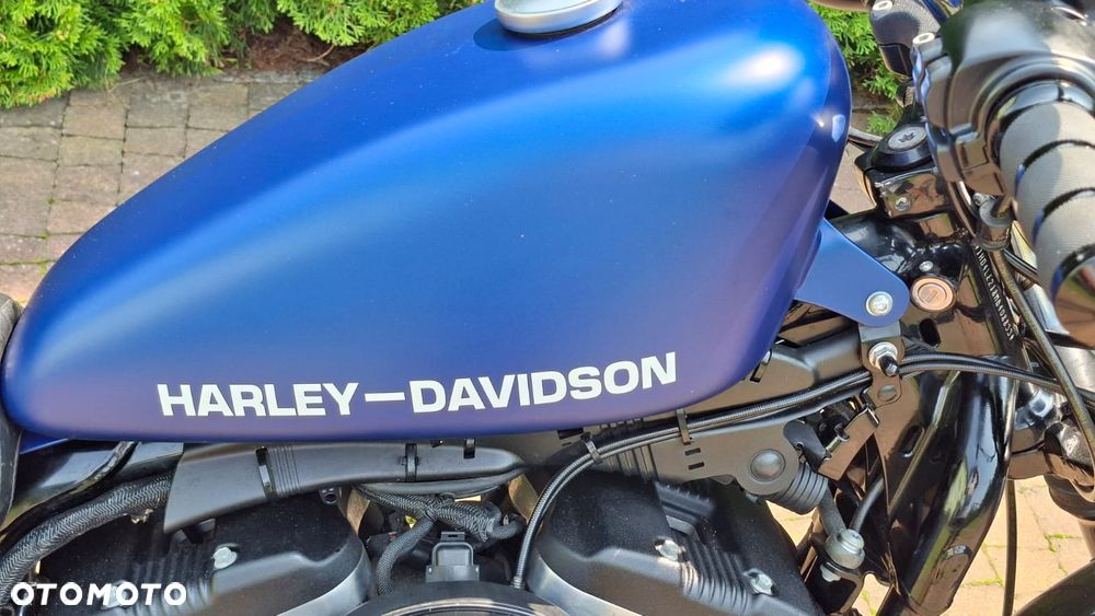 Harley-Davidson Sportster Iron 883 - 12