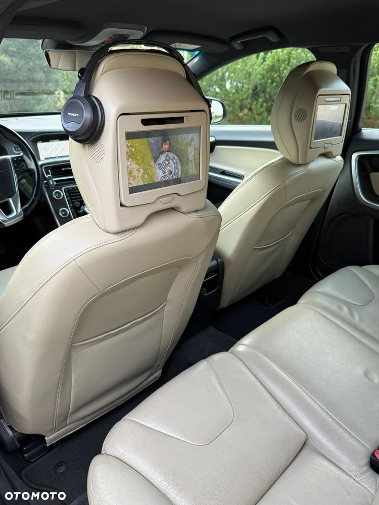 Volvo V60 D4 Geartronic Summum - 4