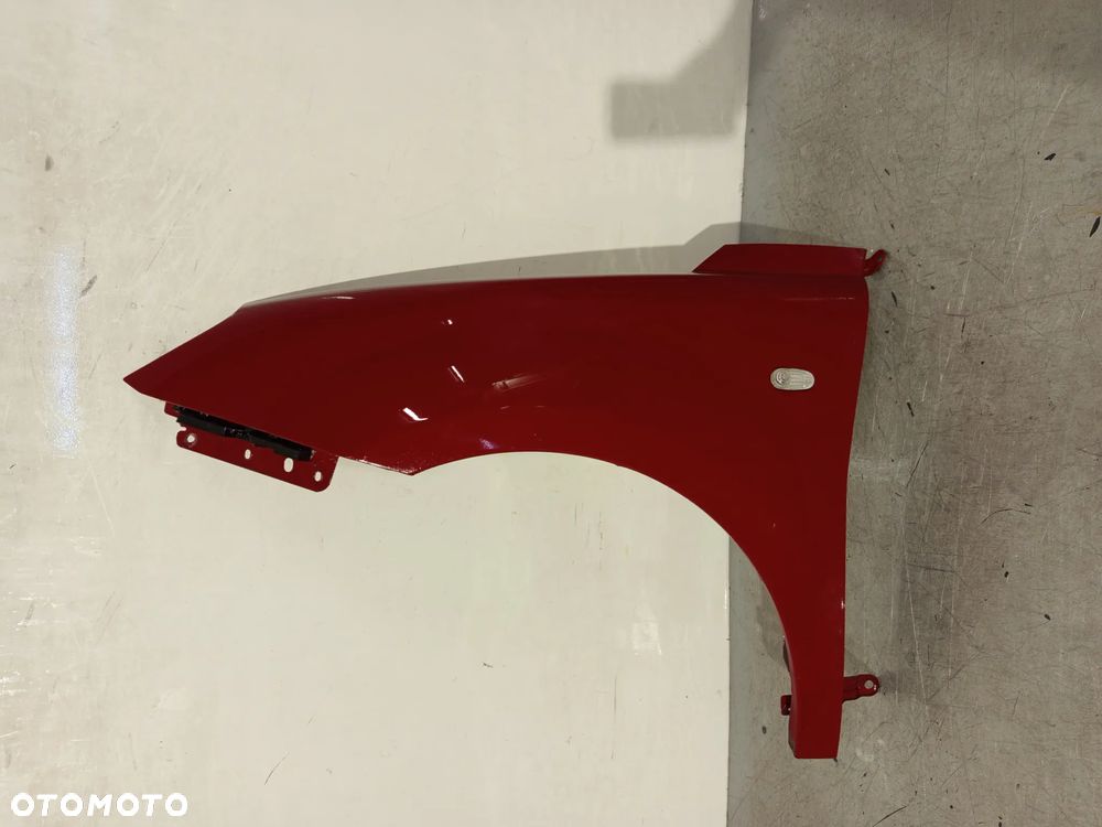 BŁOTNIK PRZÓD PRZEDNI LEWY ALFA ROMEO MITO 289/A CZERWONY - 1