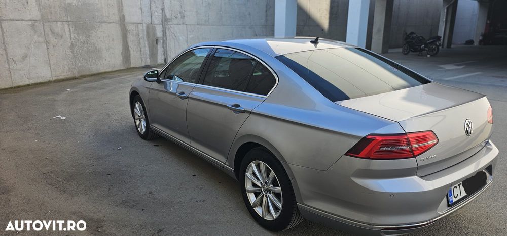 Volkswagen Passat 2.0 TDI SCR DSG Comfortline - 14