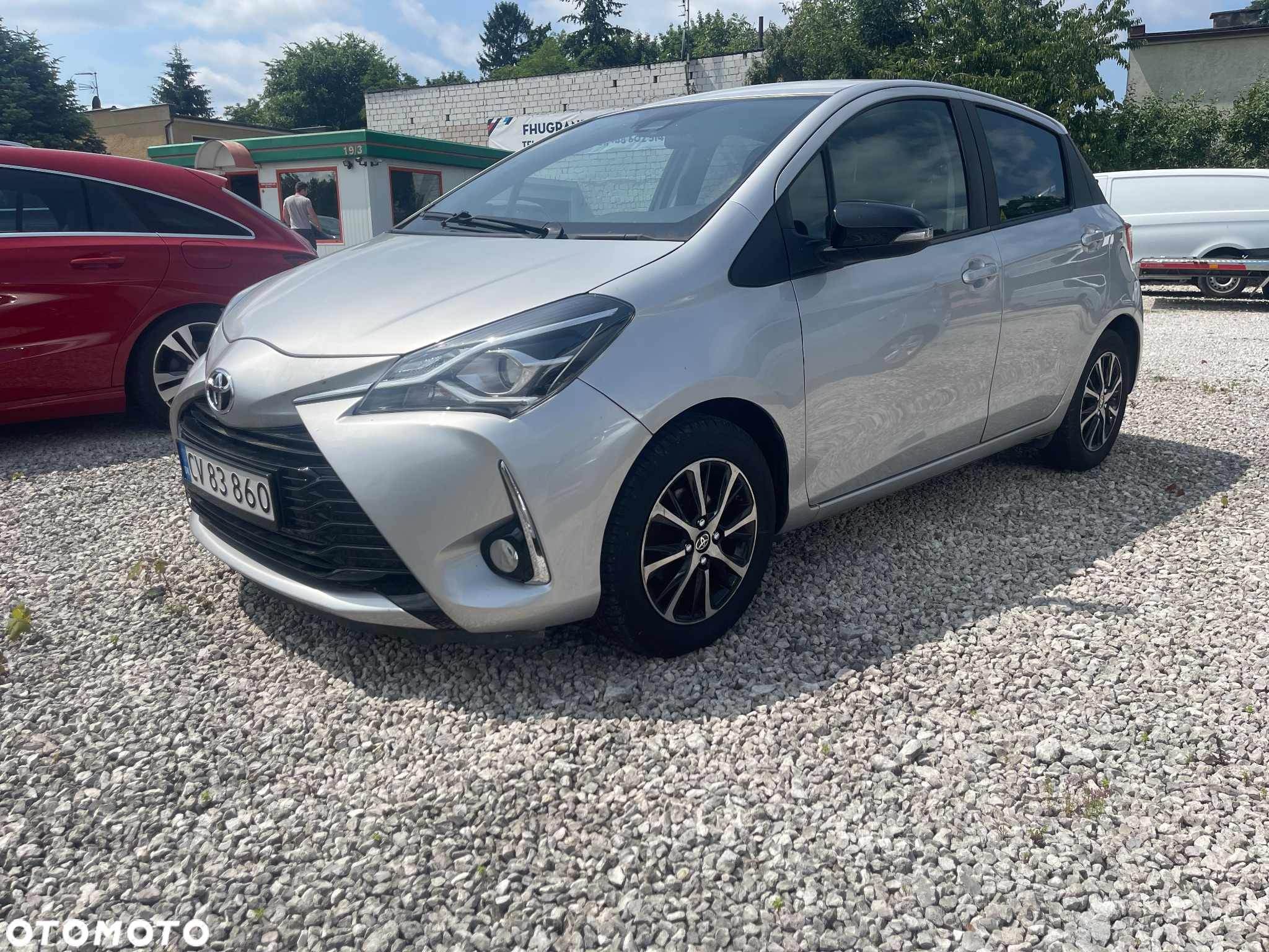 Toyota Yaris 1.0 Premium - 2