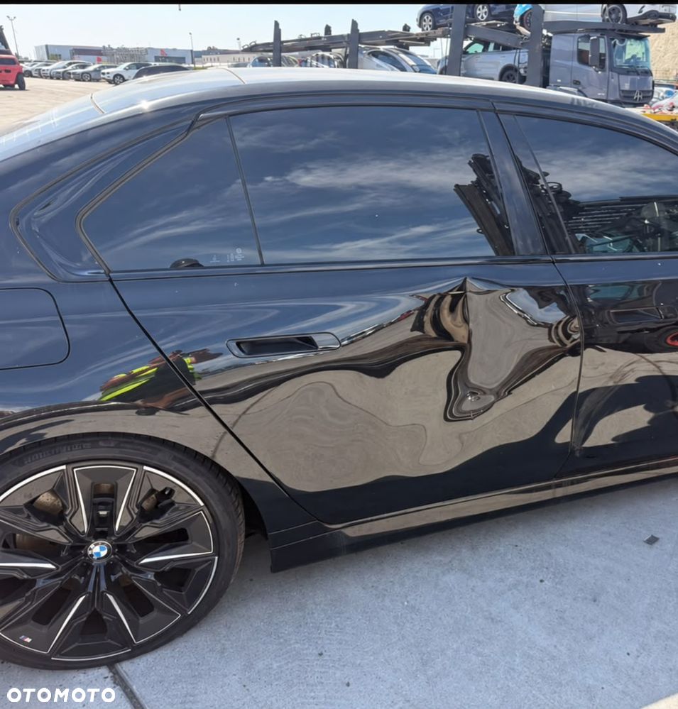 BMW Seria 7 - 19