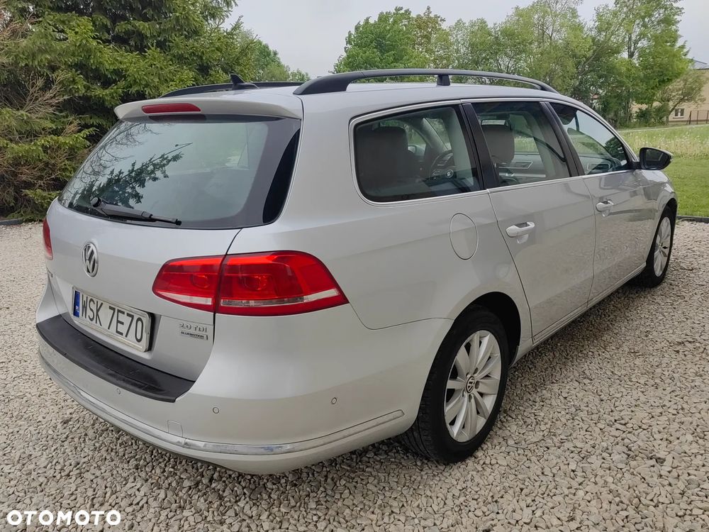 Volkswagen Passat 2.0 TDI Highline R-Style - 9
