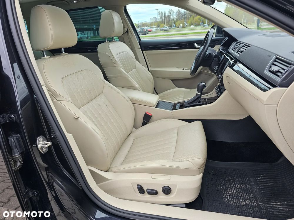 Skoda Superb 2.0 TDI 4x4 L&K DSG - 18