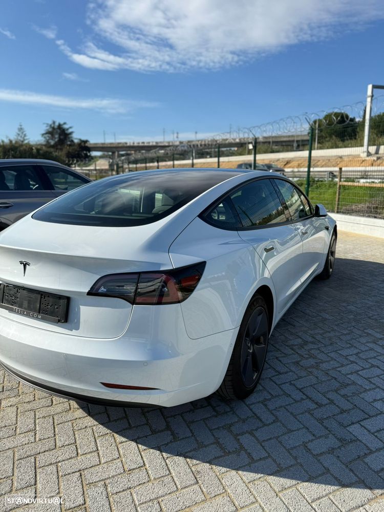Tesla Model 3 Standard Range Plus RWD - 3