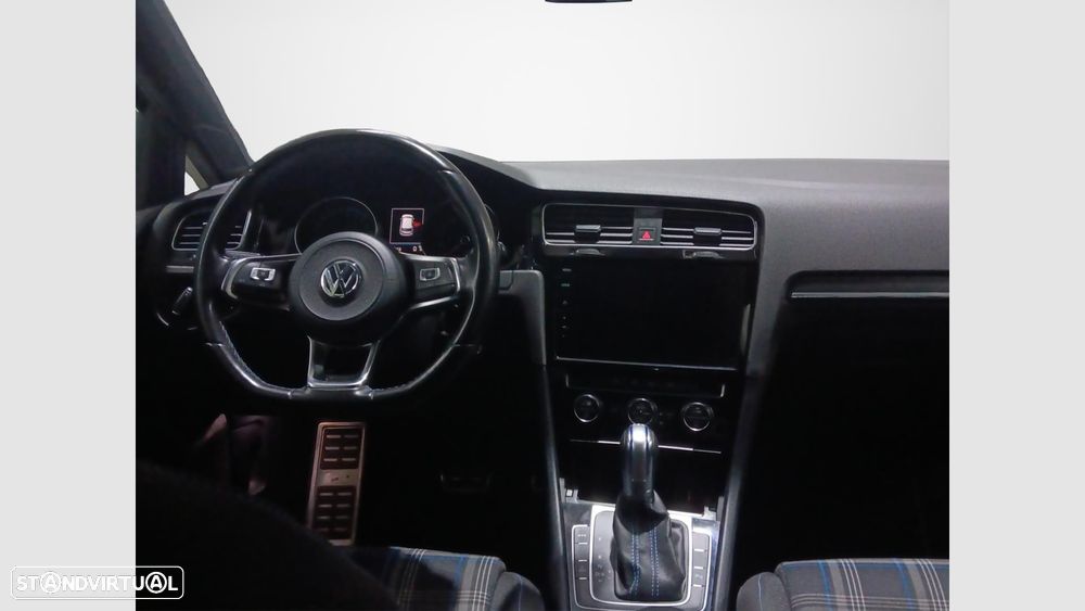 VW Golf 1.4 GTE Plug-in - 13