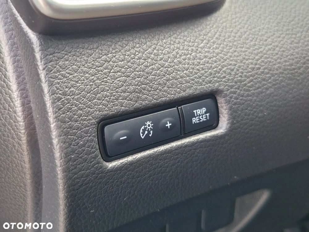 Nissan Qashqai 1.3 DIG-T N-WAY - 30