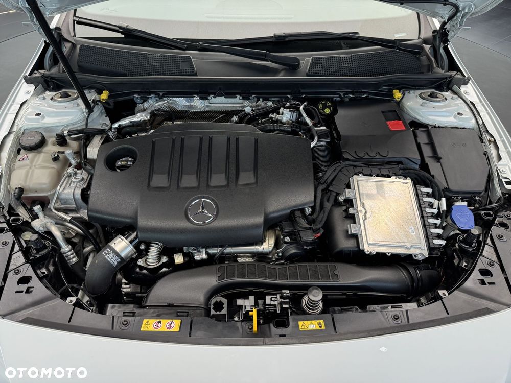 Mercedes-Benz Klasa A 200 d Progressive 8G-DCT - 21
