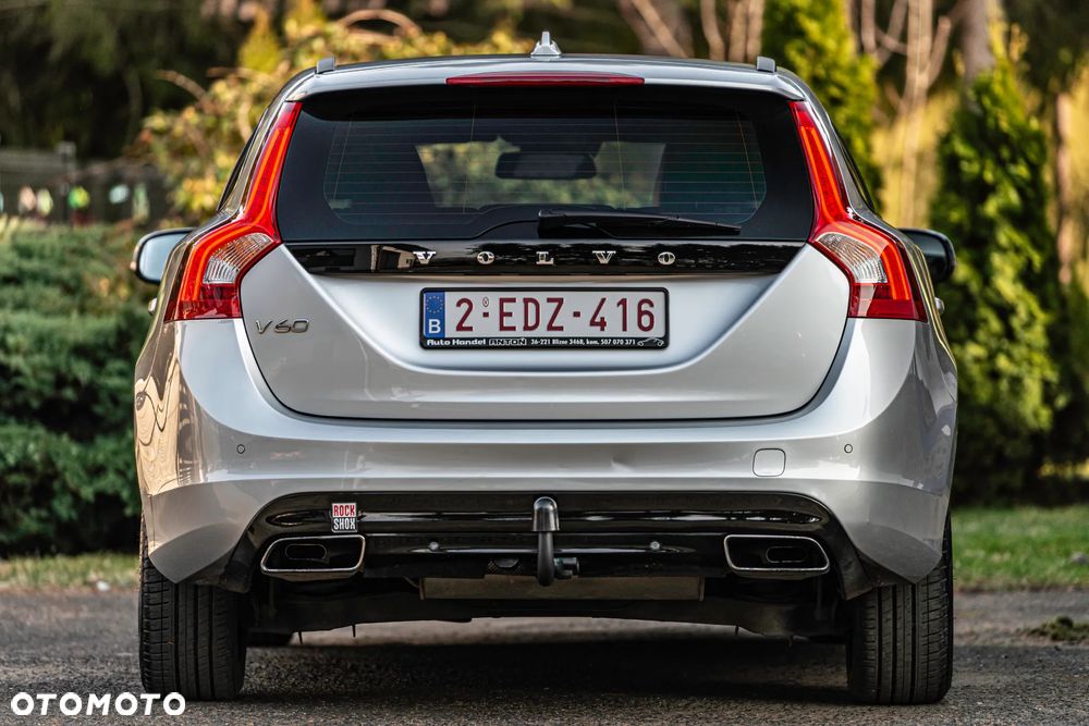 Volvo V60 D2 Geartronic Momentum - 17