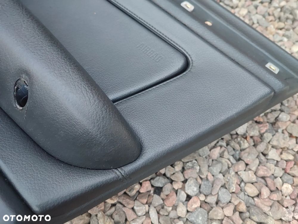 BMW E46 SEDAN ORYGINALNY KOMPLET FOTELI SKÓRZANYCH + KANAPA TYŁ SKŁADANA + BOCZKI EUROPA POD PODUSZKI AIR-BAG O NR. 52 20 8 214 940 / 52 20 8 214 970 / 52 10 8 214 910 OEM  W DOBRYM STANIE - 24