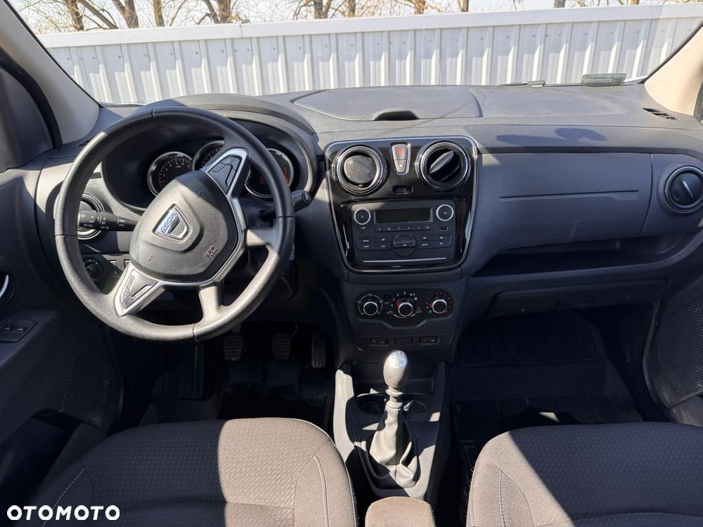 Dacia Lodgy 1.5 Blue dCi Essential S&S - 6