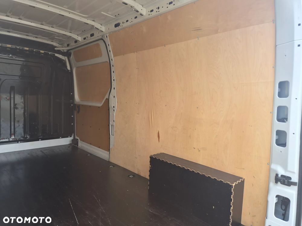 Renault Master - 18
