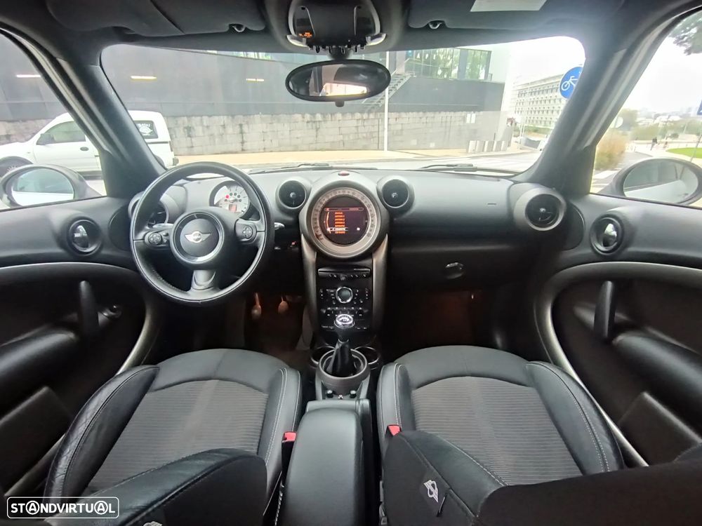MINI Countryman Cooper D - 12