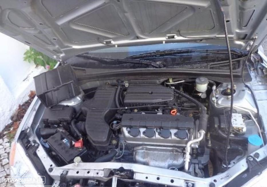 Honda Civic 1.4i de 2001 disponível para peças - 6