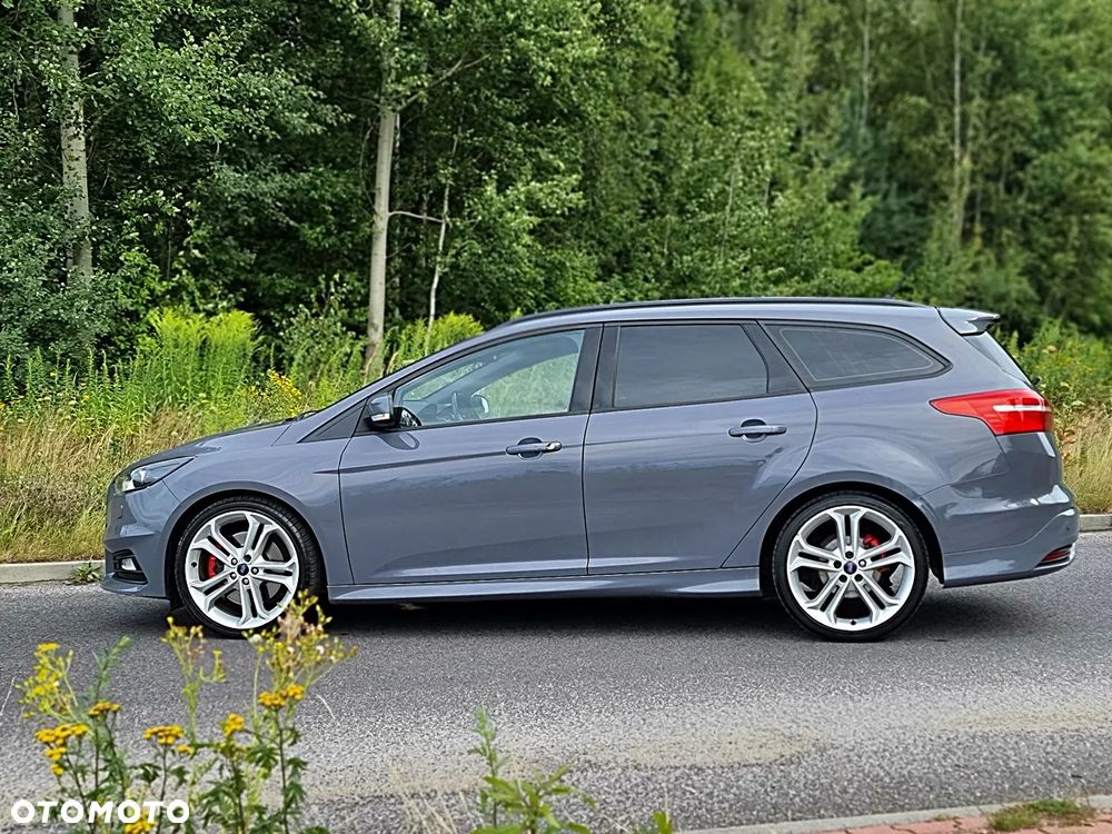Ford Focus 2.0 TDCi ST - 15