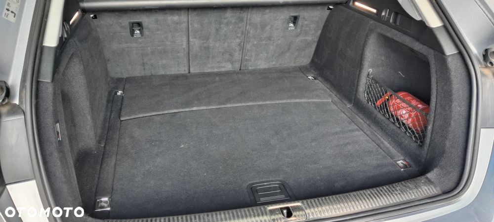Audi A4 Avant 2.0 TDI quattro - 23