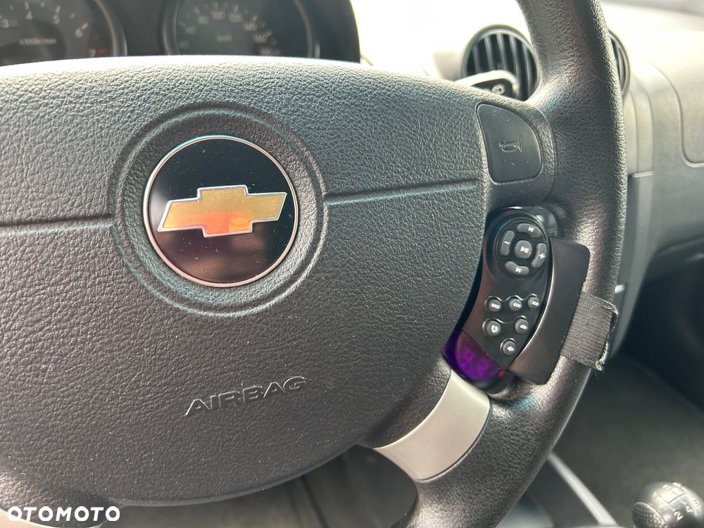 Chevrolet Kalos - 5