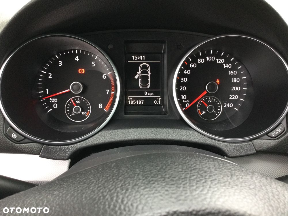 Volkswagen Golf 1.4 TSI MATCH - 11