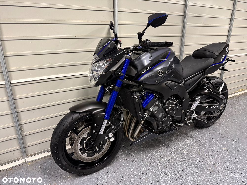 Yamaha FZ8 - 13