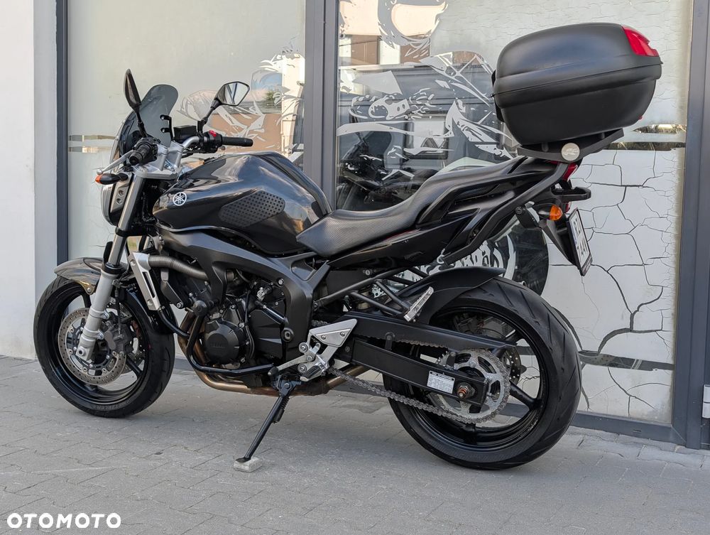 Yamaha FZ6 - 5