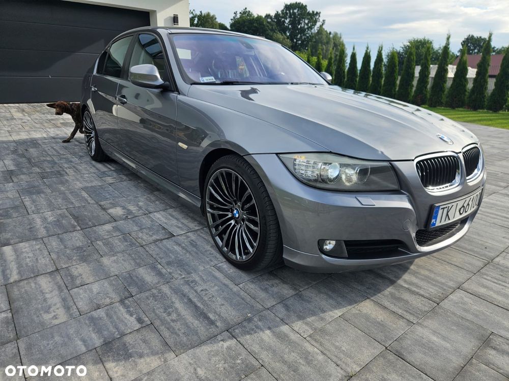 BMW Seria 3 320d Efficient Dynamics Sport Line EU6 - 11