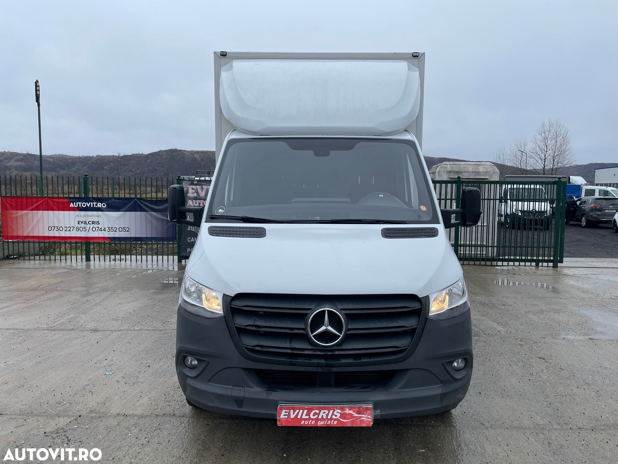 Mercedes-Benz Sprinter 319 CDI 3.0 D AUTOMAT LIFT 8 EUROPALETI - 5