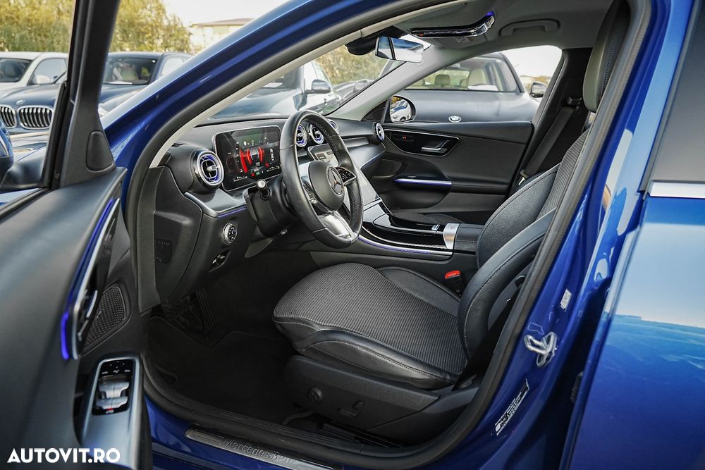 Mercedes-Benz C - 21