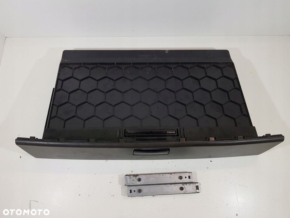 SZUFLADA PÓŁKA SCHOWEK KABINY MAN TGX EURO5 - 4