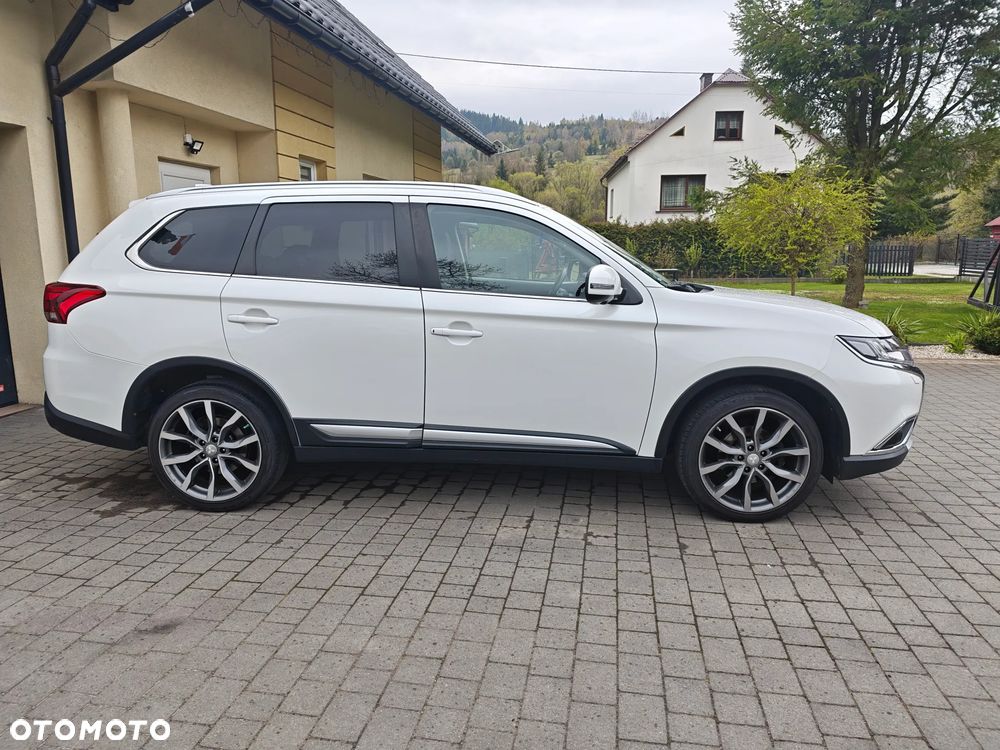 Mitsubishi Outlander 2.0 4WD CVT Diamant Edition+ - 1
