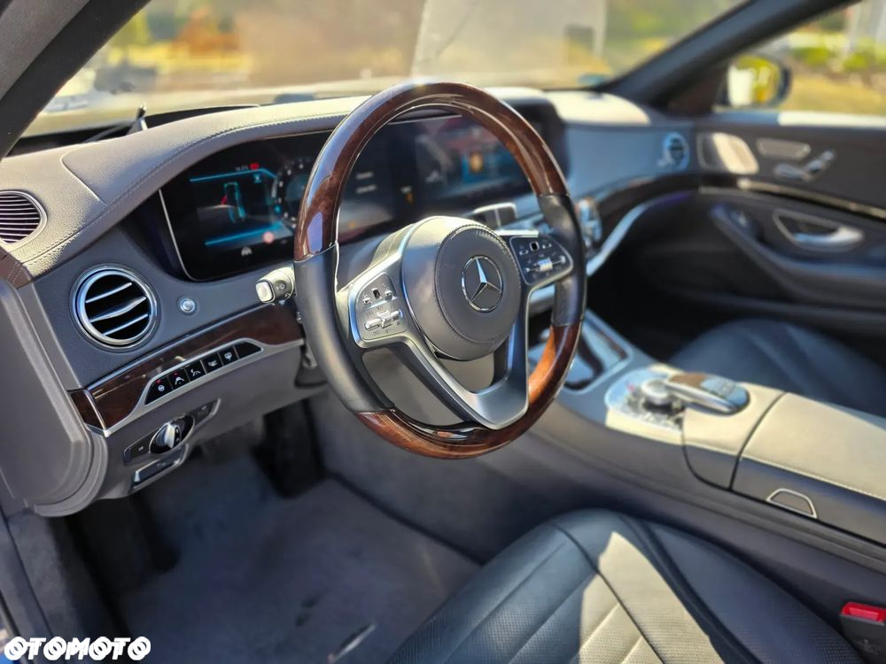Mercedes-Benz Klasa S 560 4-Matic L 9G-TRONIC - 29