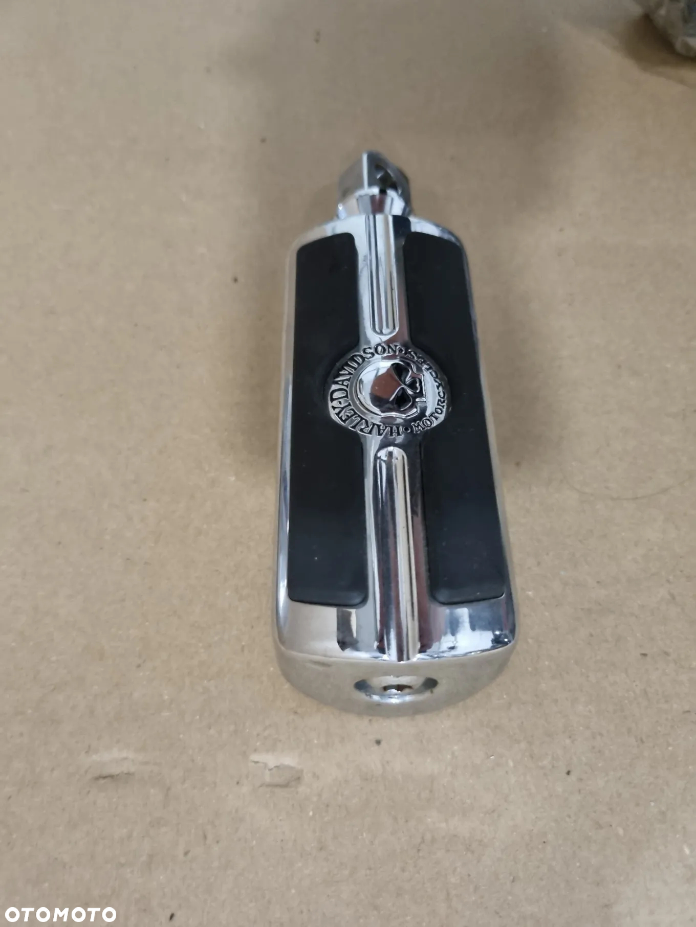 Harley Davidson Touring Softail Dyna Podnóżek G Skull podnóżek - 2